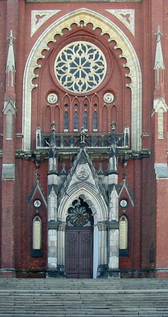 History of the Archcathedral Basilica of the Holy Family, Częstochowa, Poland