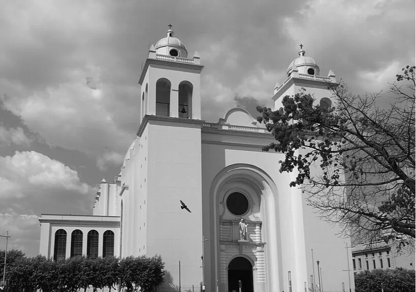 History of the Metropolitan Cathedral Basilica of the Holy Saviour, San Salvador, El Salvador