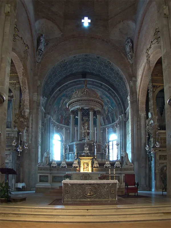 Internal Description Basilica of St. Simplicius, Olbia, Italy
