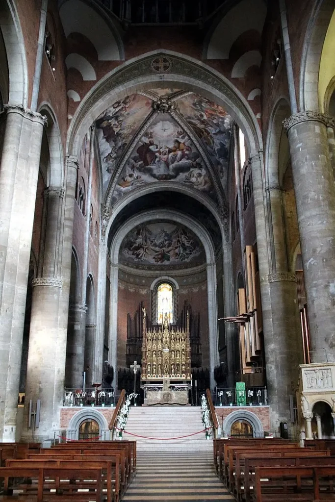 Piacenza Cathedral - Interior