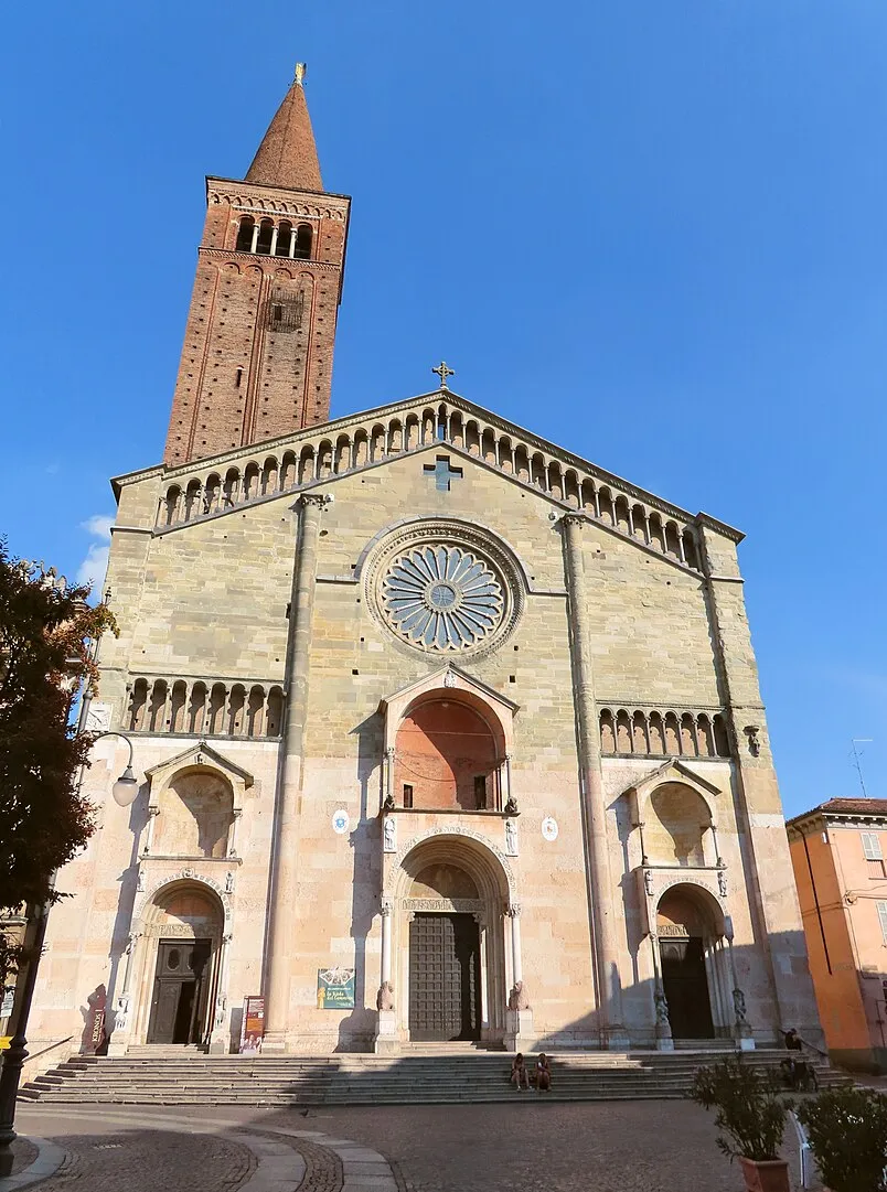 Piacenza Cathedral - Intro