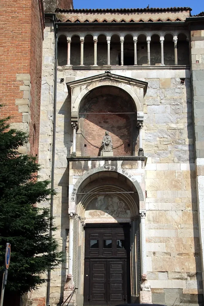 Piacenza Cathedral - transpet