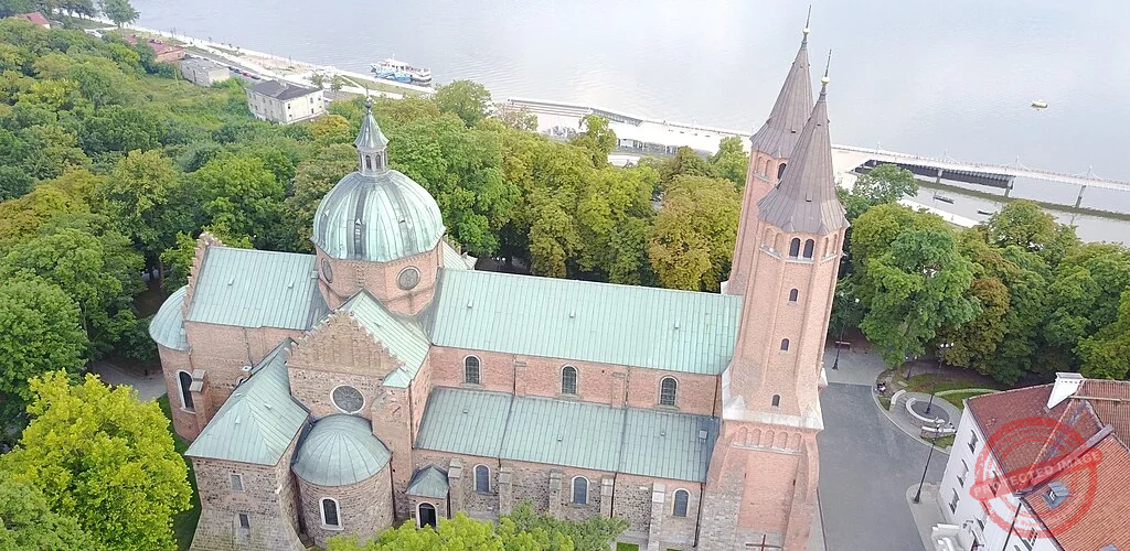 Płock Cathedral intro