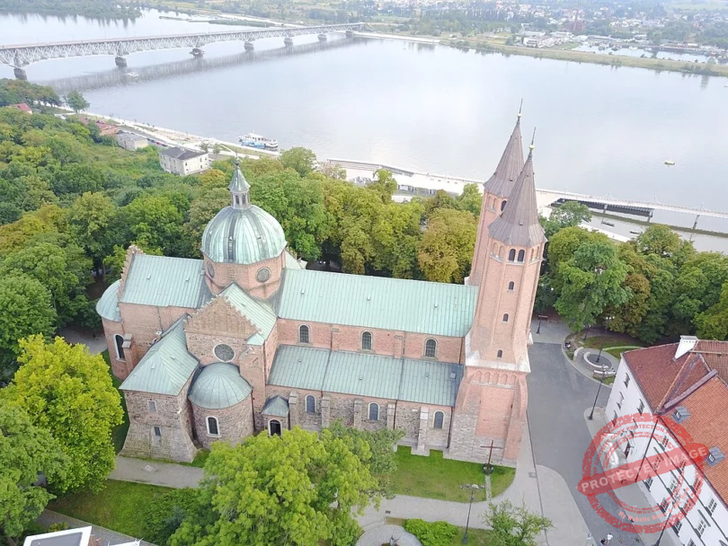Płock Cathedral intro