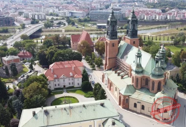 Poznan Cathedral intro