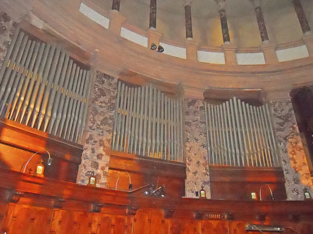 Saint Anthony of Padua in Milan - Pipe Organ