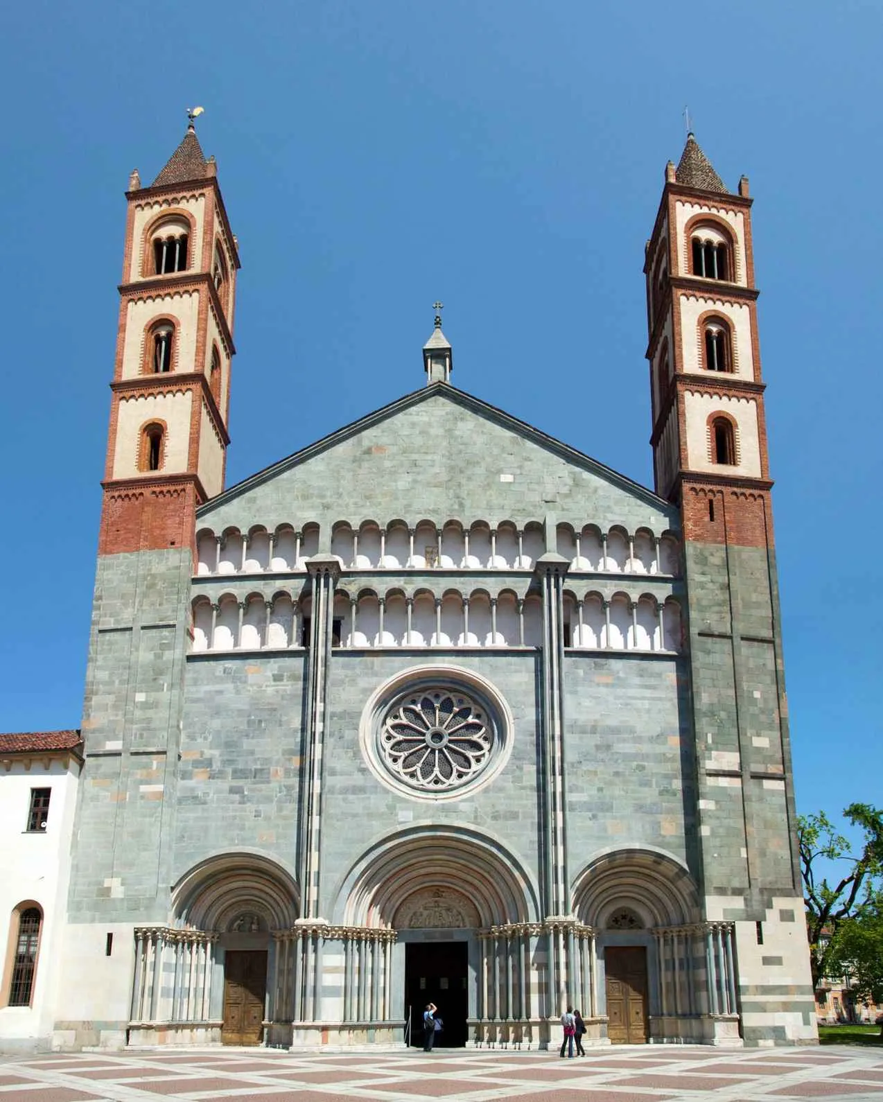 SaintAndrewVercelli-Introdu