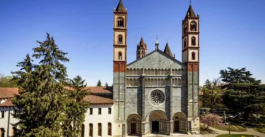 SaintAndrewVercelli-Introduction