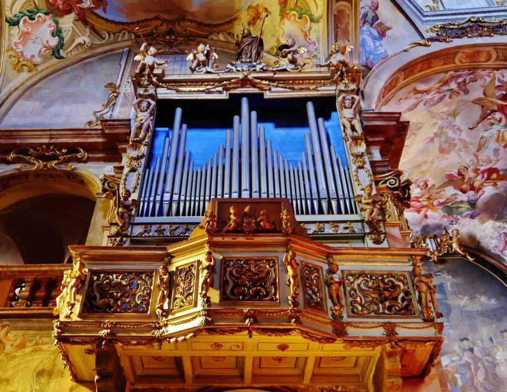 SanGiulioOrtaSanGiulio-PipeOrgan