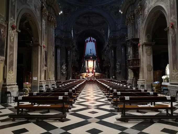 Sanctuary of the Most Holy Crucifix of the Annunciation, Como, Italy inter