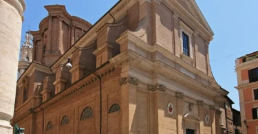 Sant'Andrea delle Fratte, Rome - Introduction