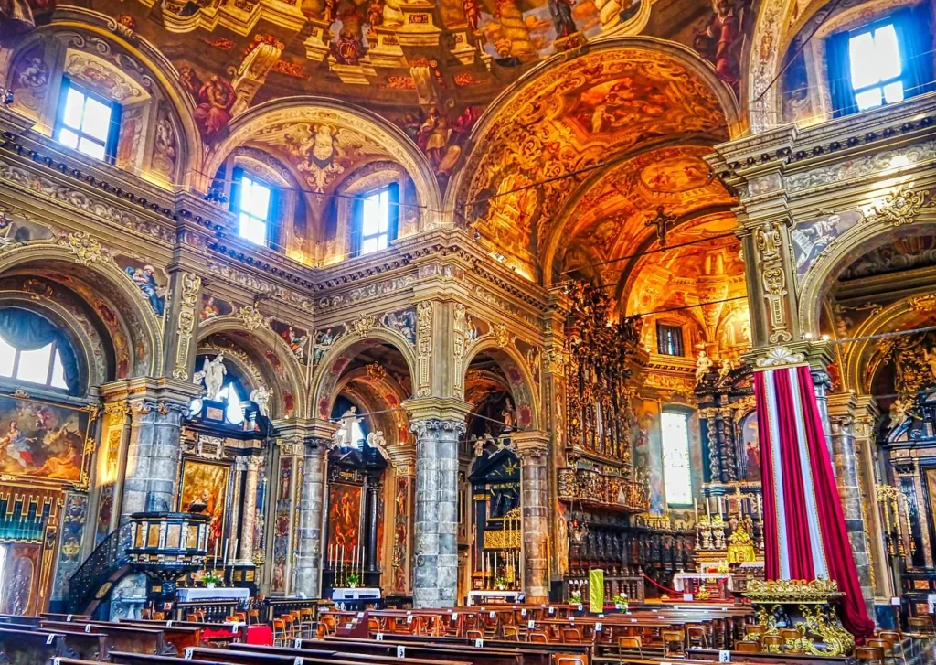 Santa Maria Assunta, Gandino - Interior