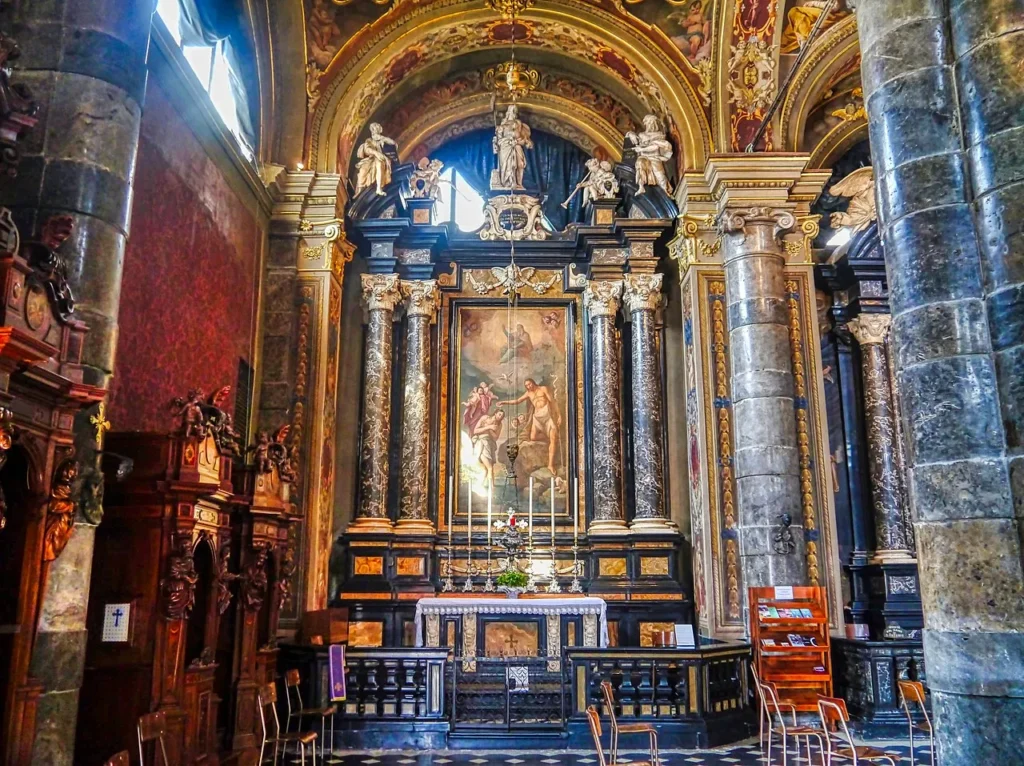 Santa Maria Assunta, Gandino - Interior side altar