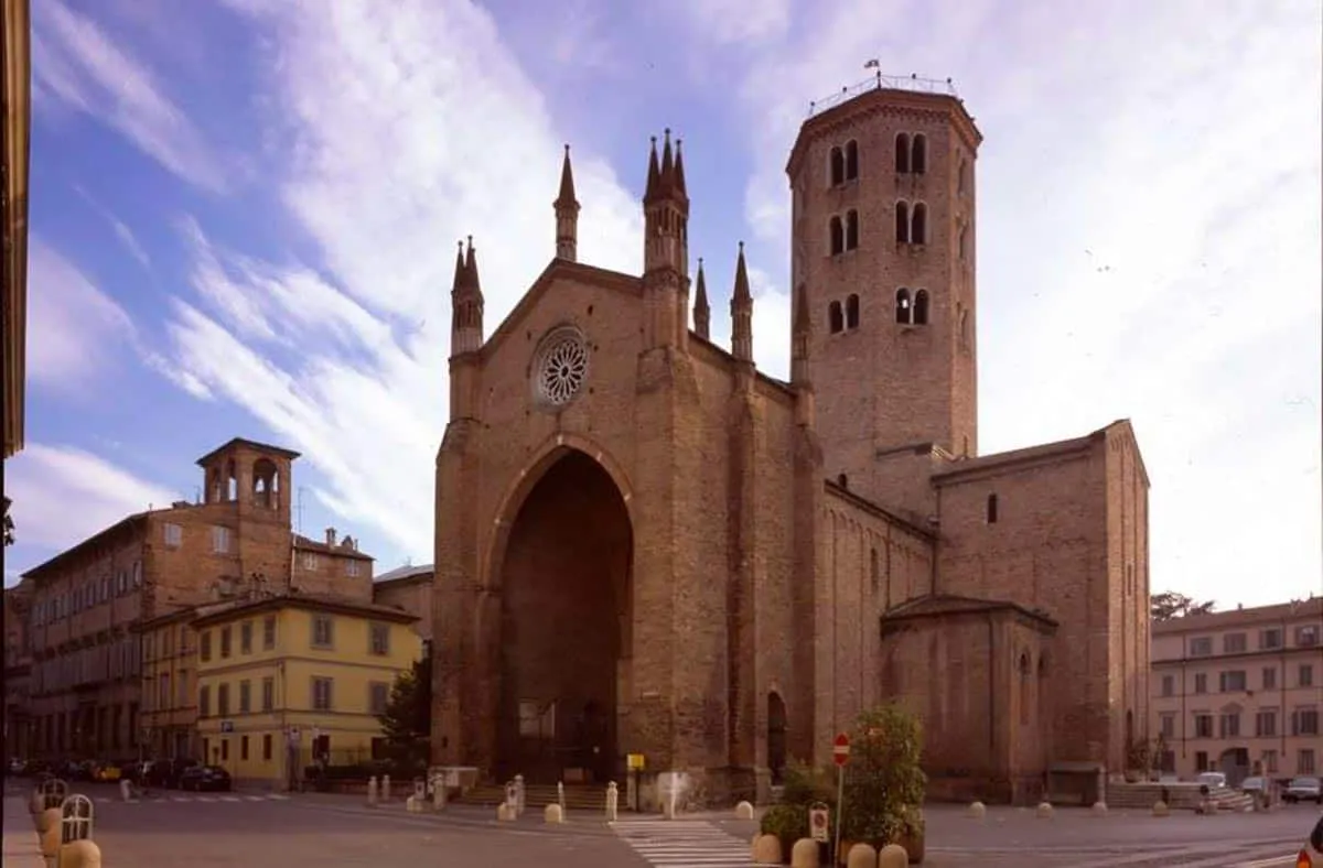 St. Antoninus in Piacenza - Introduc