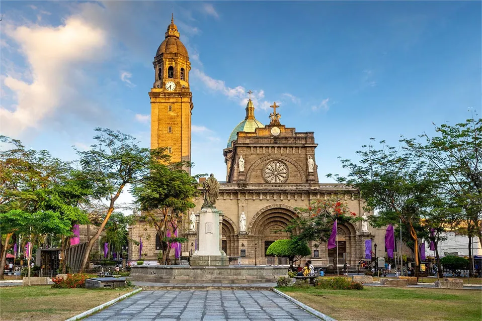 The-Manila-Cathedral
