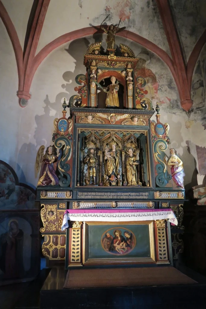 The altar of the Sainte-Barbe chapel