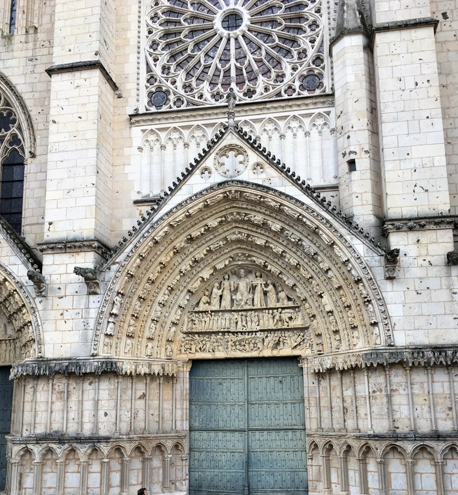 History of Saint Peter Cathedral of Poitiers, France