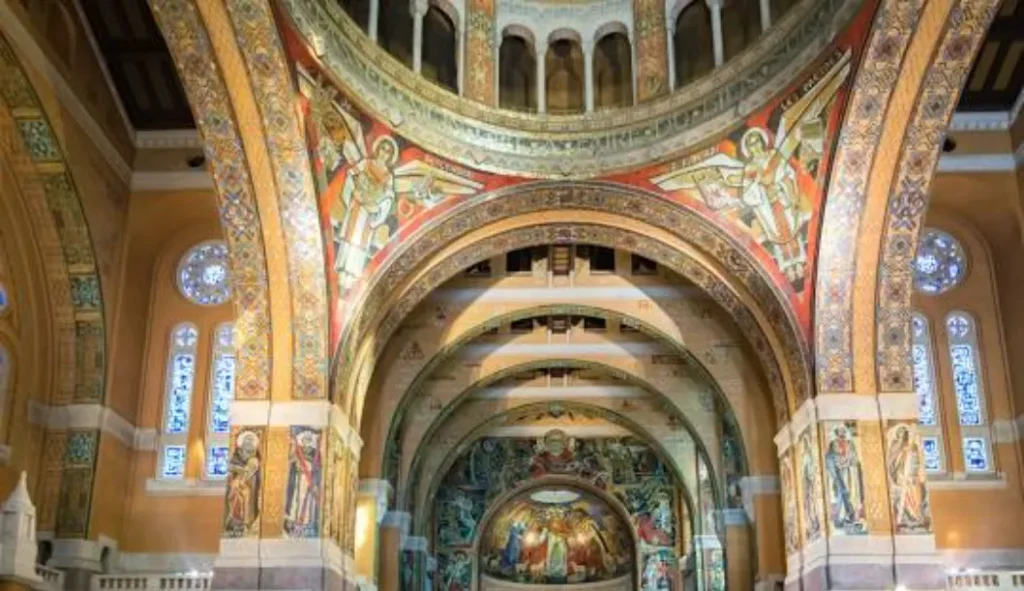 Basilica of Sainte-Thérèse, Lisieux