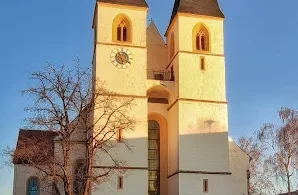 Stiftsbasilika St. Vitus und St. Deocar