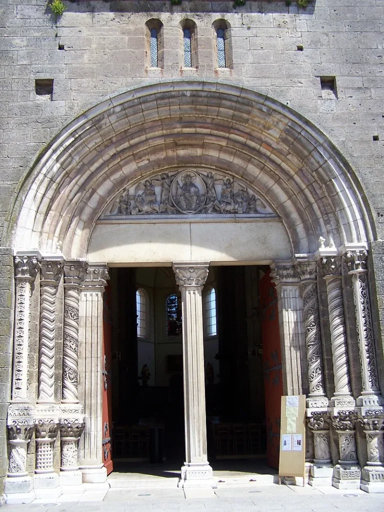 Basilique Saint-Andoche de Saulieu